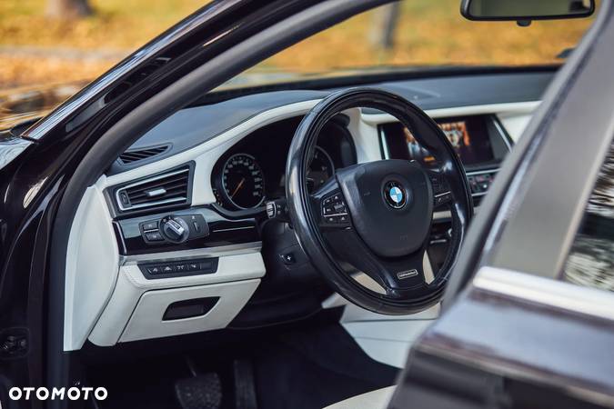 BMW Seria 7 730d xDrive - 9