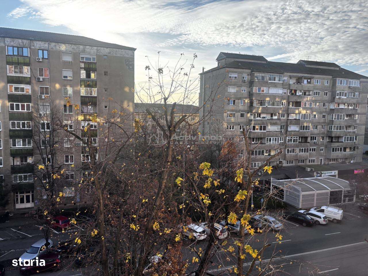 Apartament 3 camere - B.dul Transilvaniei - Imagine principală: 1/14