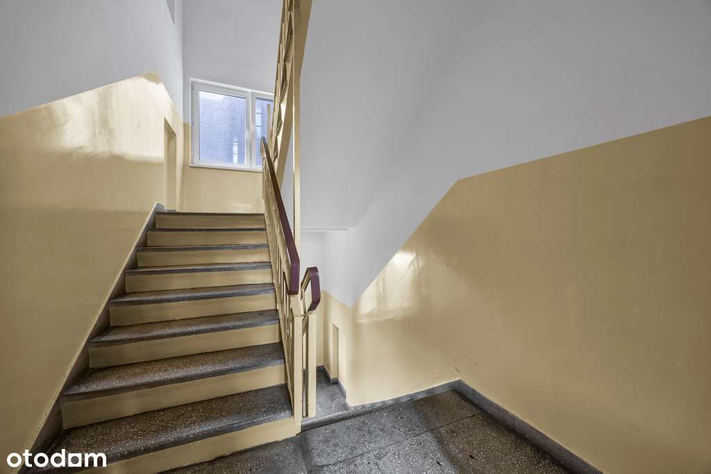 2-pokojowe mieszkanie po remoncie-12