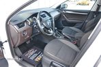 Skoda Octavia Combi Diesel 2.0 TDI 4X4 DSG Scout - 14