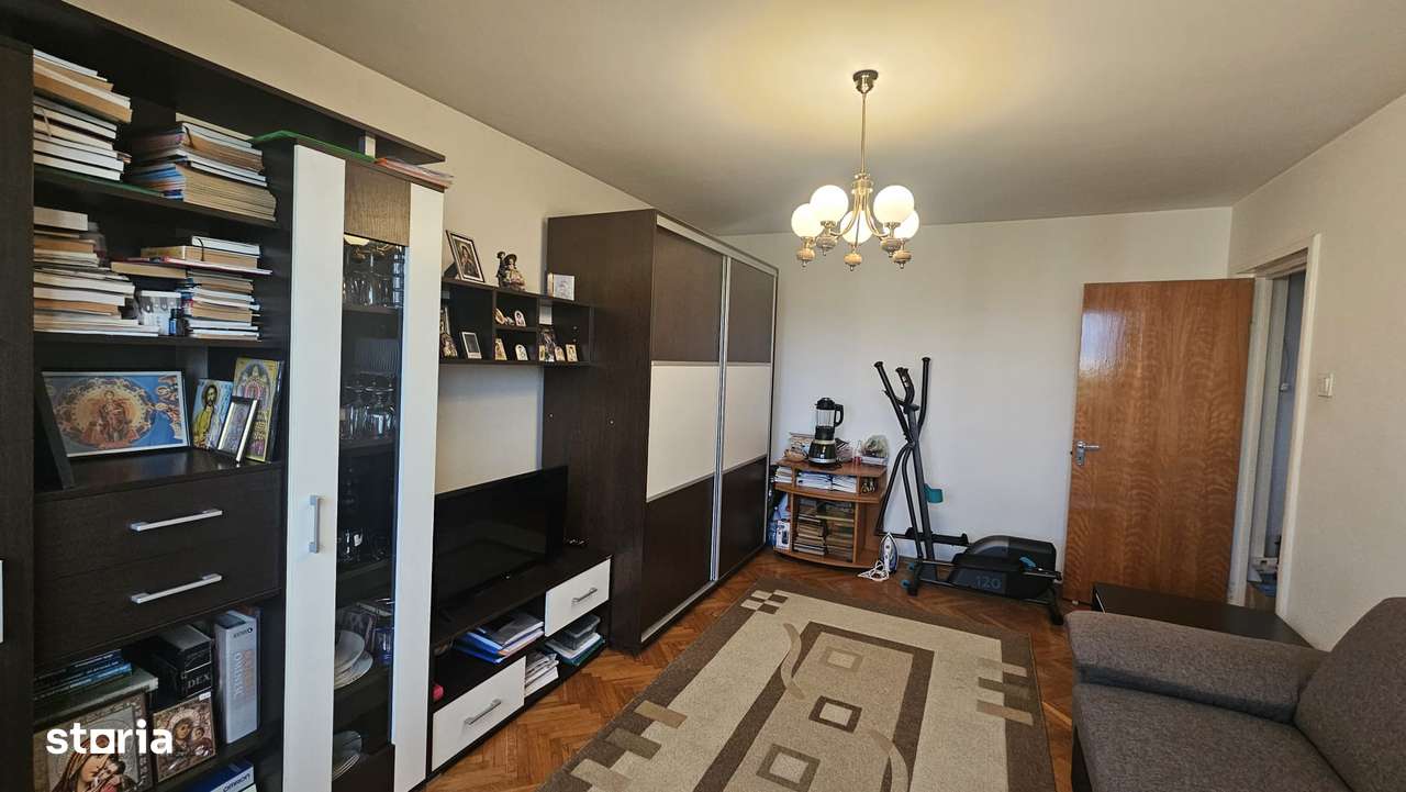 Berceni-Al.Obregia, apartament 3 camere decomandat, mobilat-2