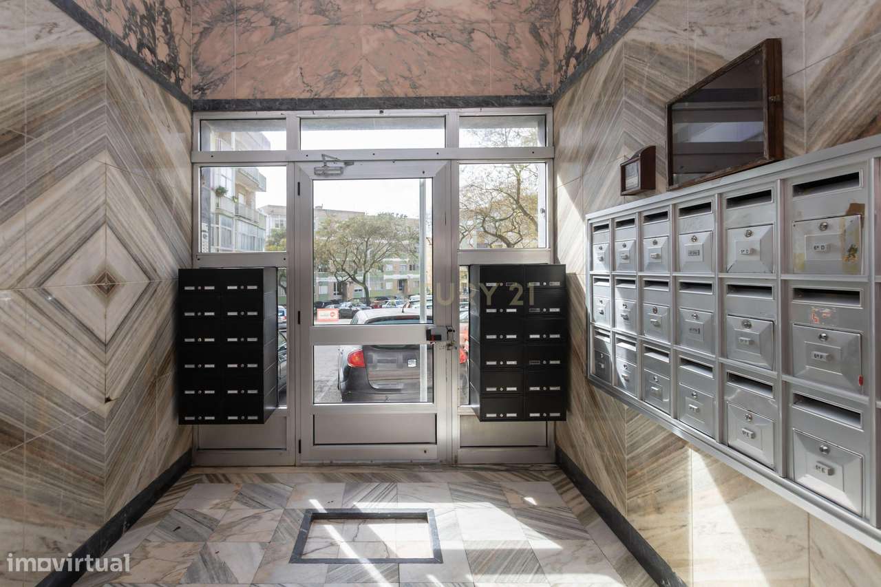 Apartamento T2 Remodelado - Setúbal-2