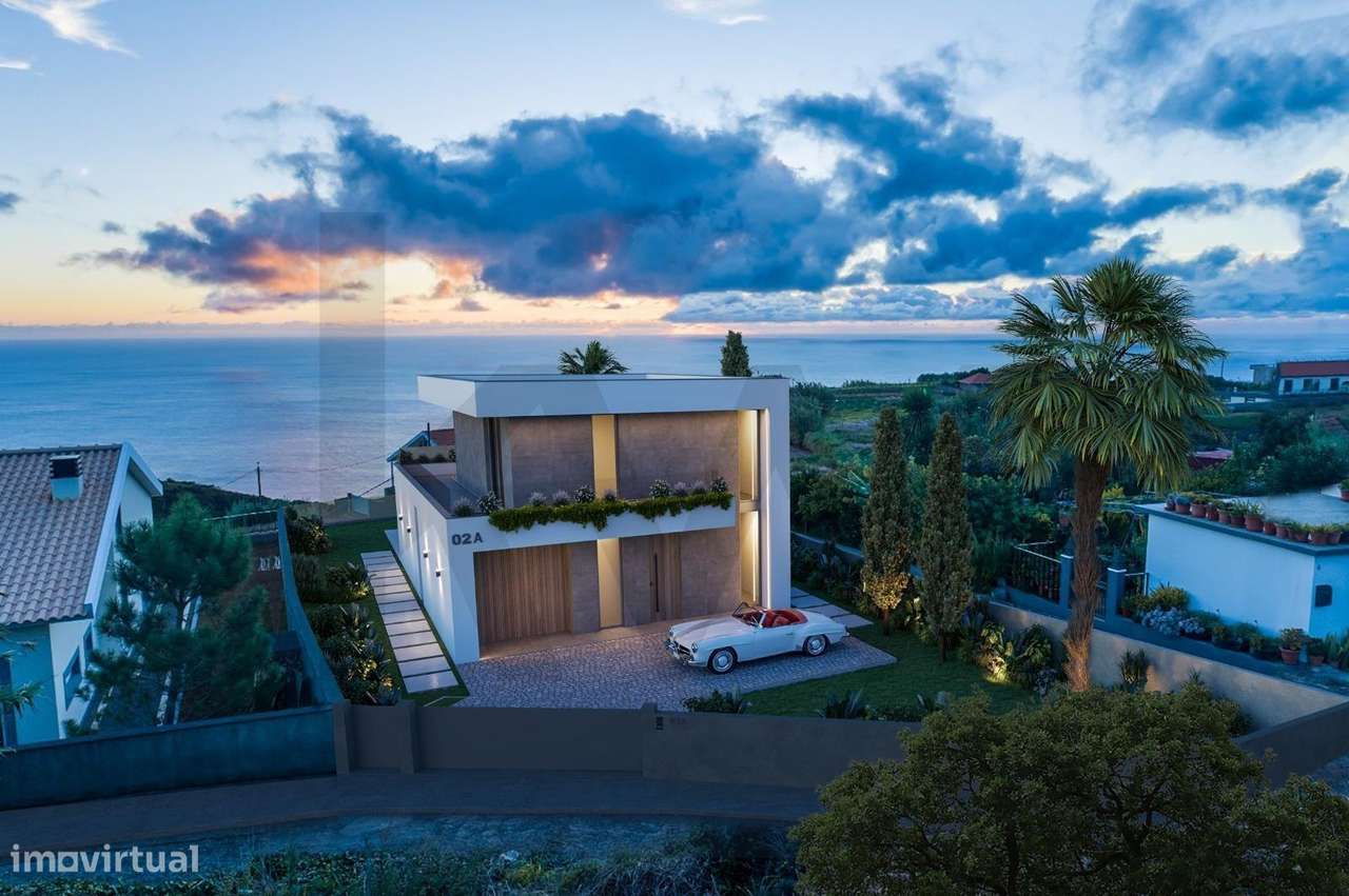 Terreno com Moradia Moderna em Construção -  Ponta do Pargo - Grande imagem: 4/17