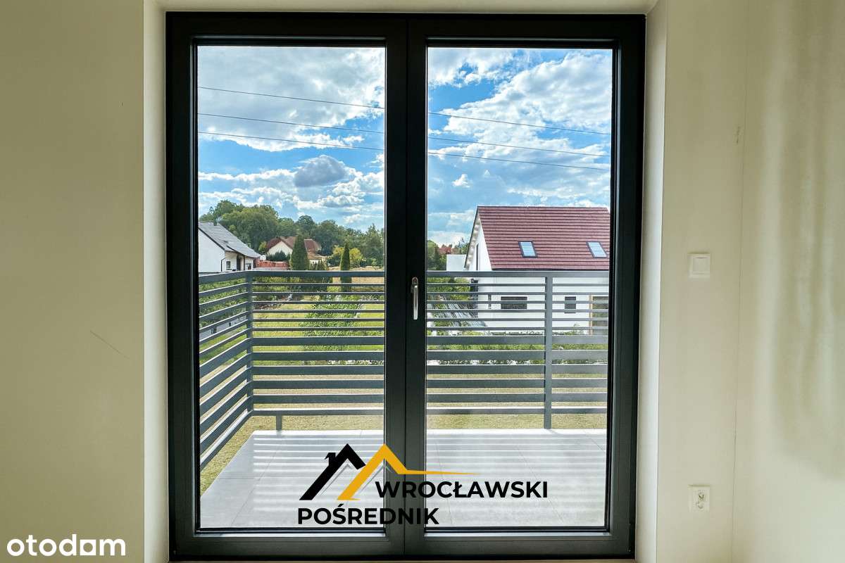 Nowy dom z przeszkleniami. Taras, Garaż, Ogród !-7