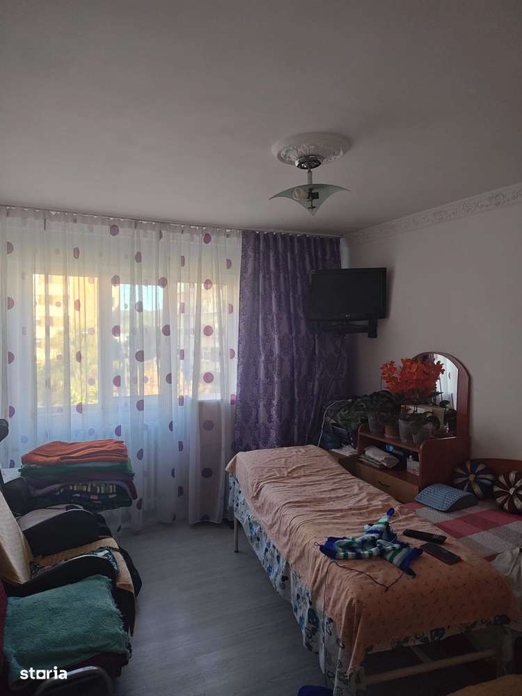 Apartament 3 camere cu boxa  / Zona Nord / Biserica /-6