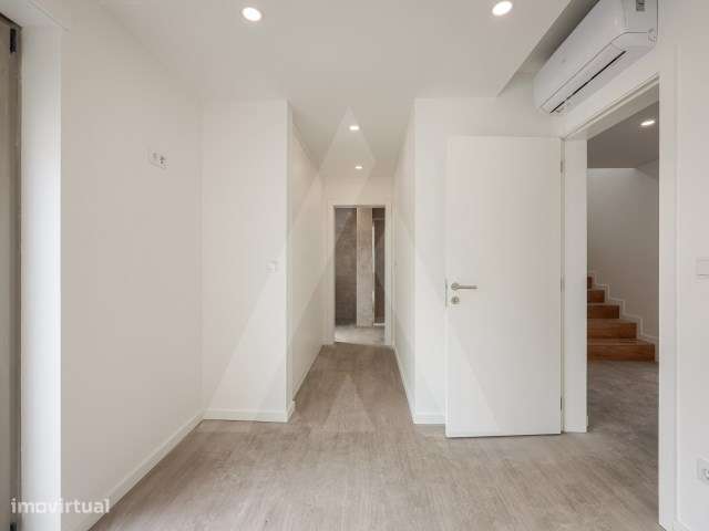 Moradia T4 + 1 de arquitetura moderna a 7 minutos do centro de Aveiro-22