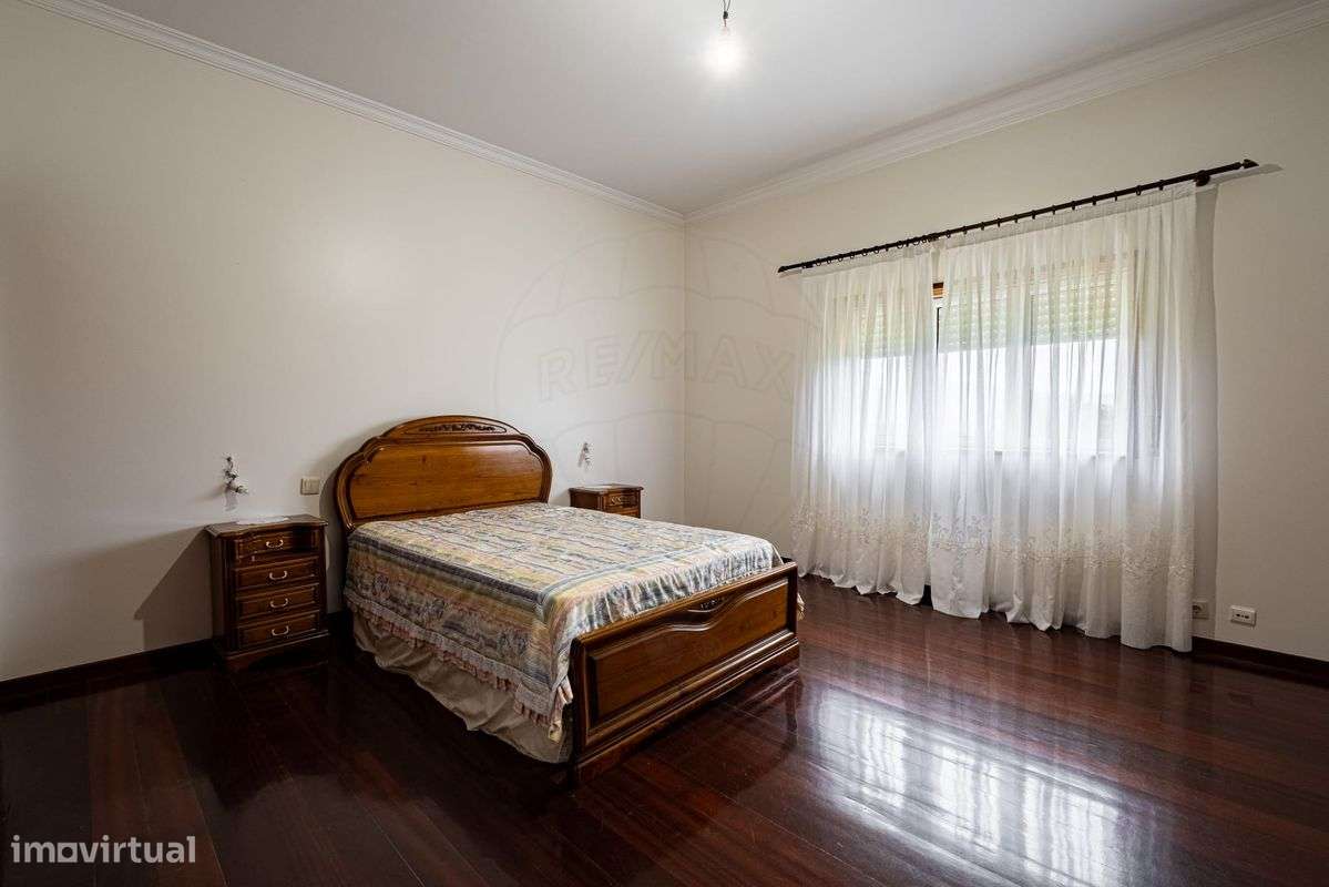 Moradia T4 para venda-20