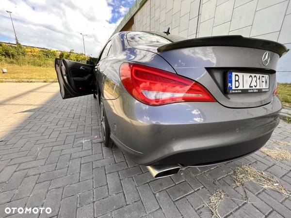 Mercedes-Benz CLA 250 4-Matic - 11