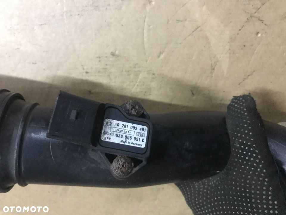 WĄŻ PRZEWÓD INTERCOOLERA VW AUDI 038906051C - 2