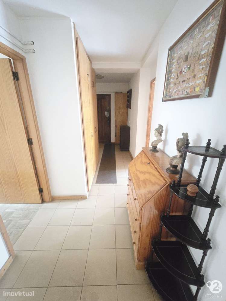 Apartamento T3 no Porto ( Lordelo do Ouro )-11