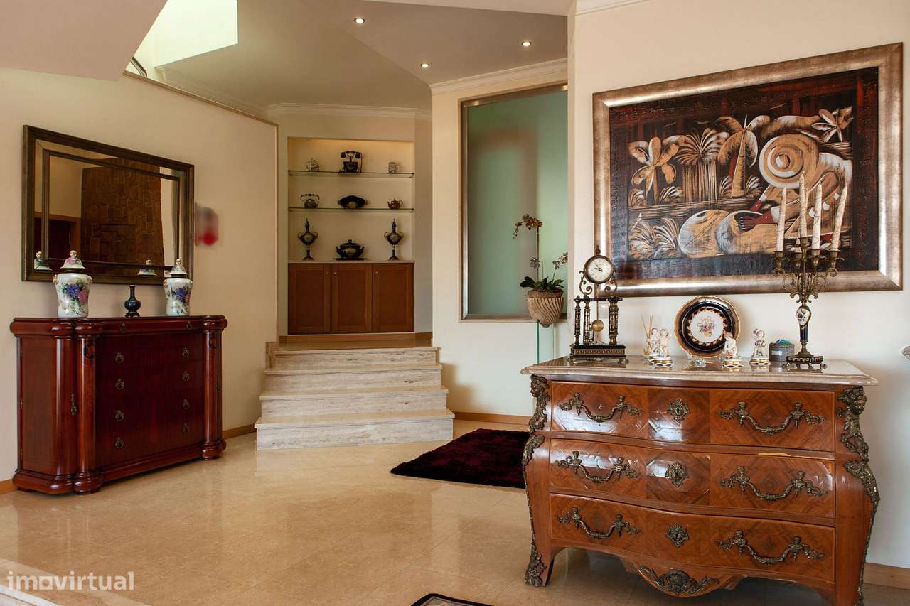 Fantástica Moradia Em Valongo.-13