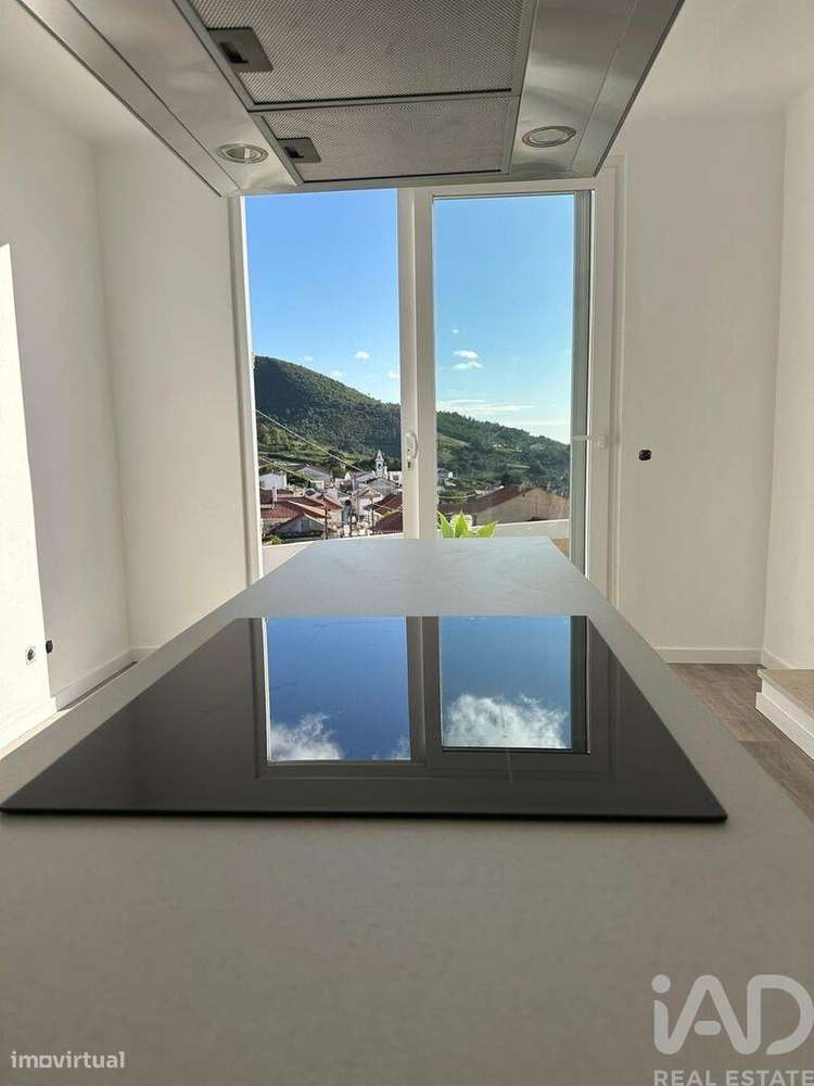 Casa de aldeia T3 em Lamas e Cercal de 180,00 m2 - Grande imagem: 4/26