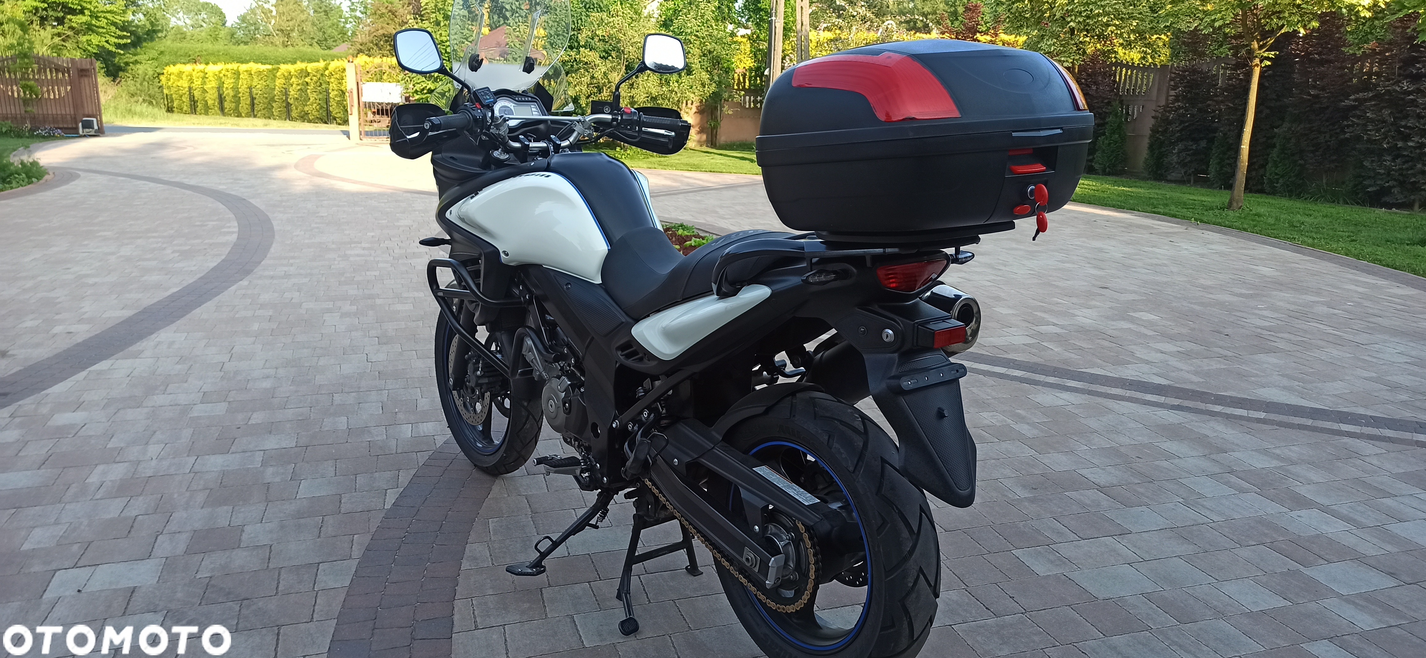 Suzuki V-STROM - 7