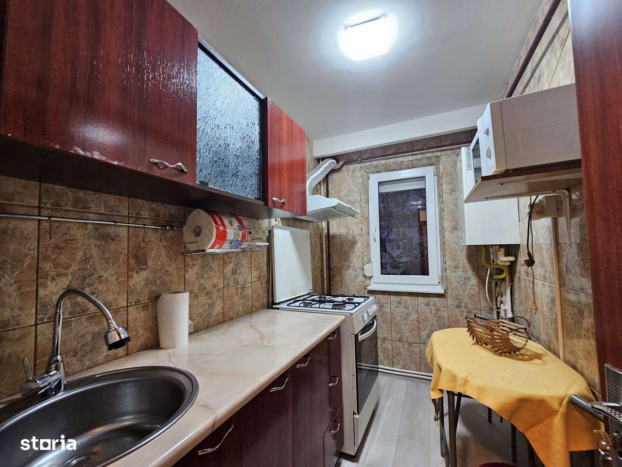 Apartament de închiriat, 3 camere, 60 mp, confortabil - Imagine principală: 4/9