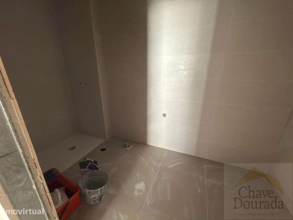 Apartamento T3 com logradouro e garagem - Mealhada-11