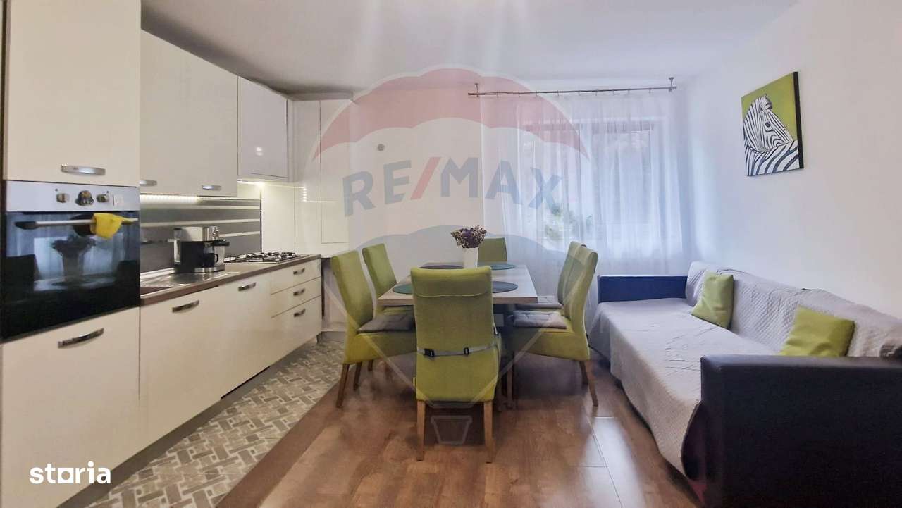 Apartament de vanzare 3 camere , zona Vivo-13