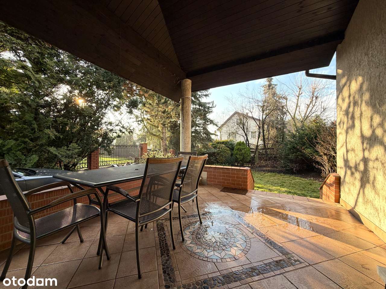 Dom szeregowy blisko Warszawy: 210 m², ogród, fotowoltaika, 6 pokoi-15