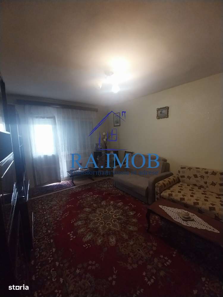 Apartament 2 camere, et 10, Vest - Al.Godeanu - 46000 euro
