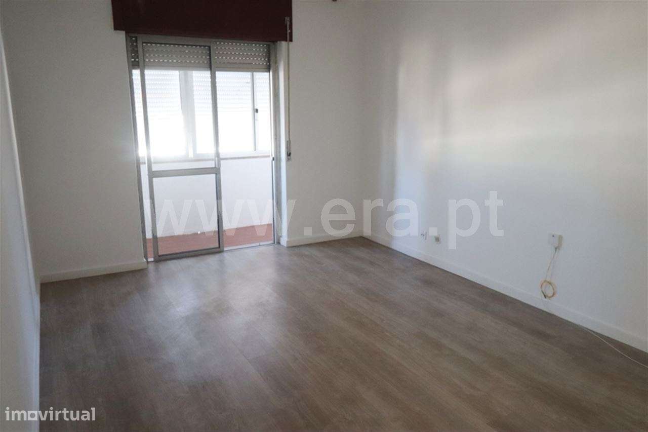 Apartamento T3; Cruz de Pau-6