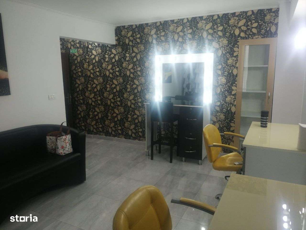 Salon ultracentral zona English Park p/4 mobilat si utilat 750 euro - Imagine principală: 2/7