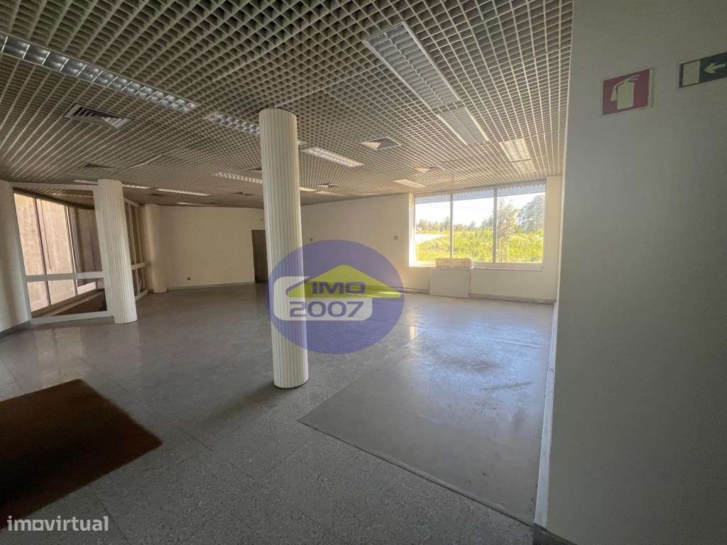 Loja em São Paio de Oleiros-4