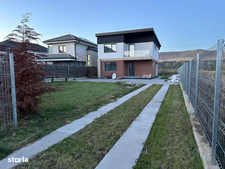 Casa Individuala 191mp  construiti , 725mp teren - Imagine principală: 1/16