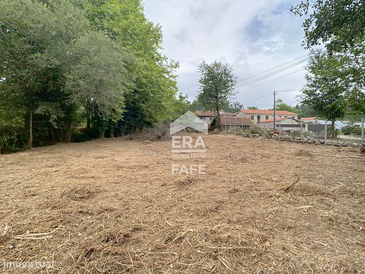 Terreno com 800m2 em Quinchães, Fafe - Grande imagem: 2/12
