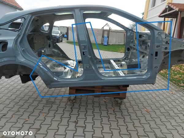 Nissan Qashqai J12 III próg prawy słupek środkowy poszycie bok boku - 1