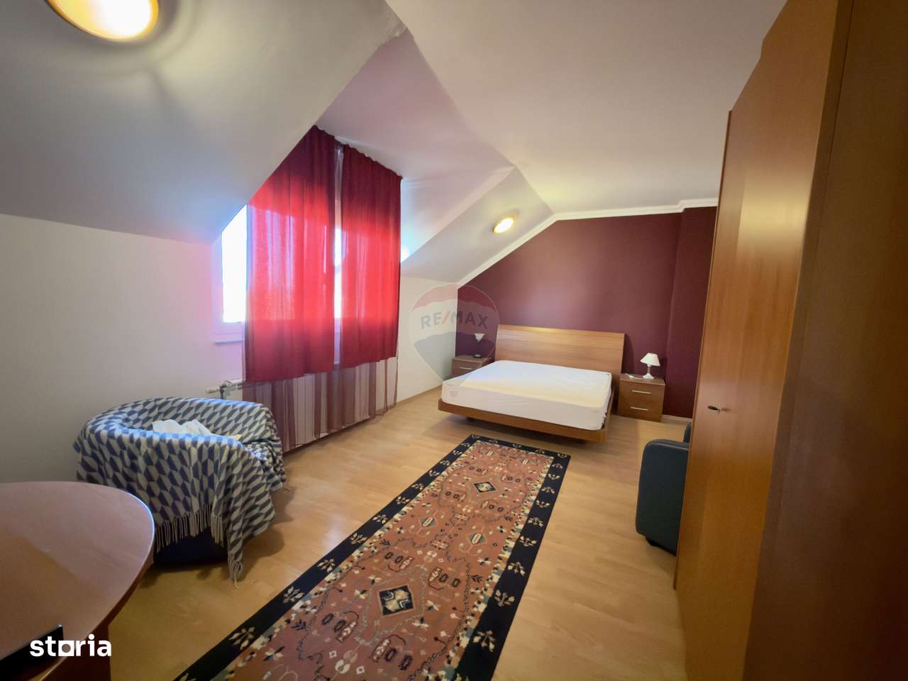 Casă / Vilă 8 camare cartier Beverly Hills Sanmartin-6