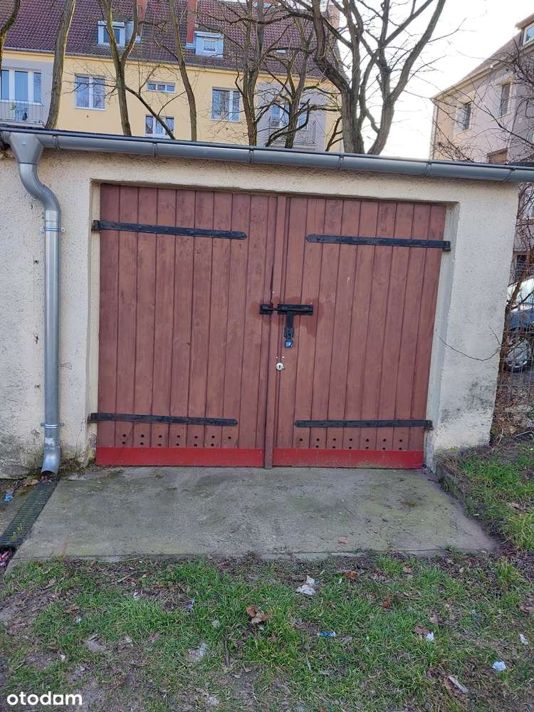 Garaż 21m² oś. Piaski - Pełny obrazek: 2/3