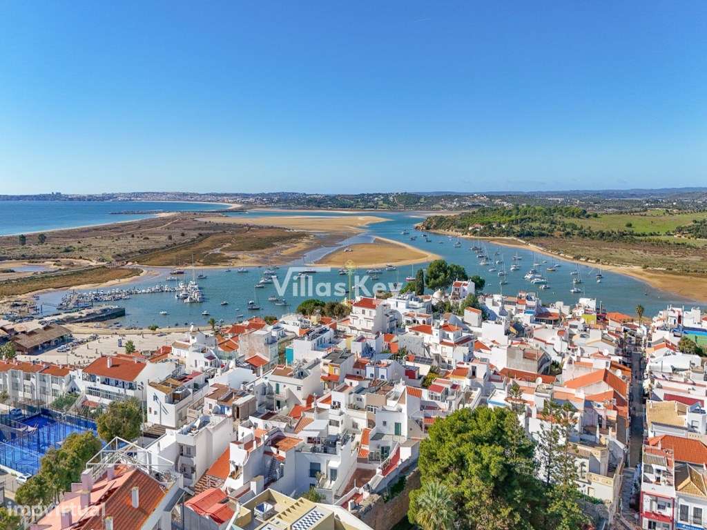 Apartamento T1 situado no centro de Alvor-18