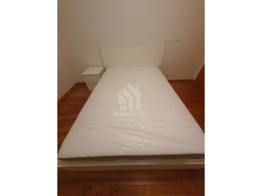 Venda Apartamento T2 Mobilado e Equipado em Lomar, Braga-11