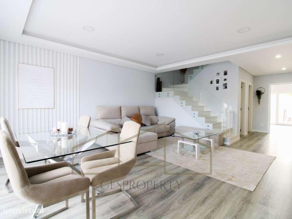 Moradia T3 nos Redondos, em Fernão Ferro-14