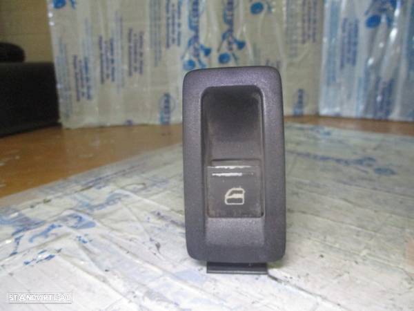 Interruptor 1K0959851 VW TOURAN 2006 VIDRO TRASEIRO Direito - 4