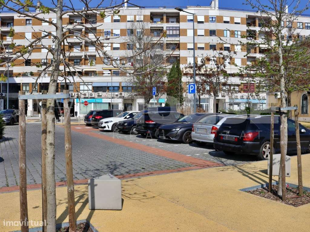 Loja com 274m² para venda no coração do Barreiro-13