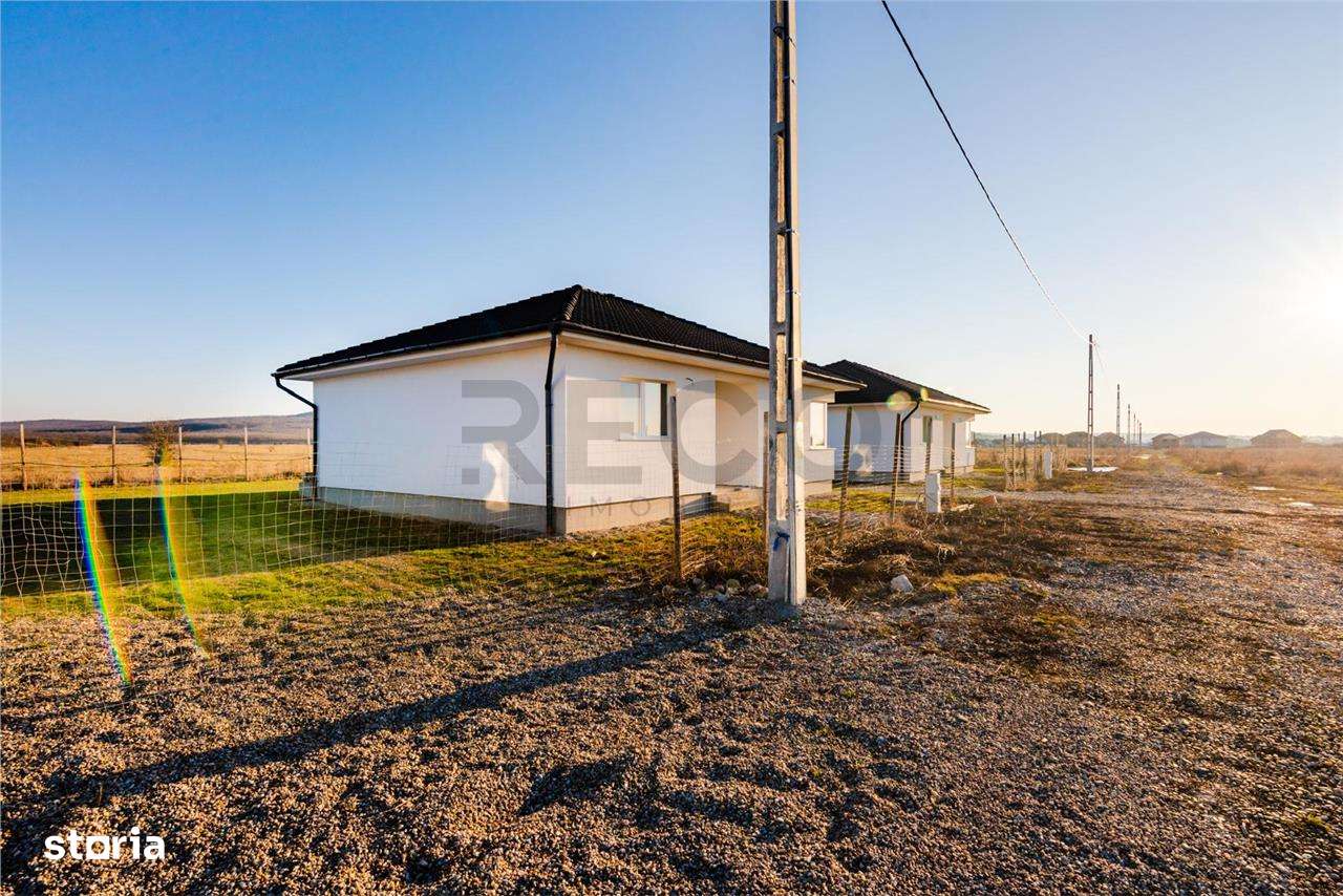 RECO Casa plan parter cu 3 camere, semifinisata, la 7 minute de Oradea - Imagine principală: 5/15