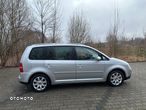 Volkswagen Touran 2.0 TDI Highline - 4