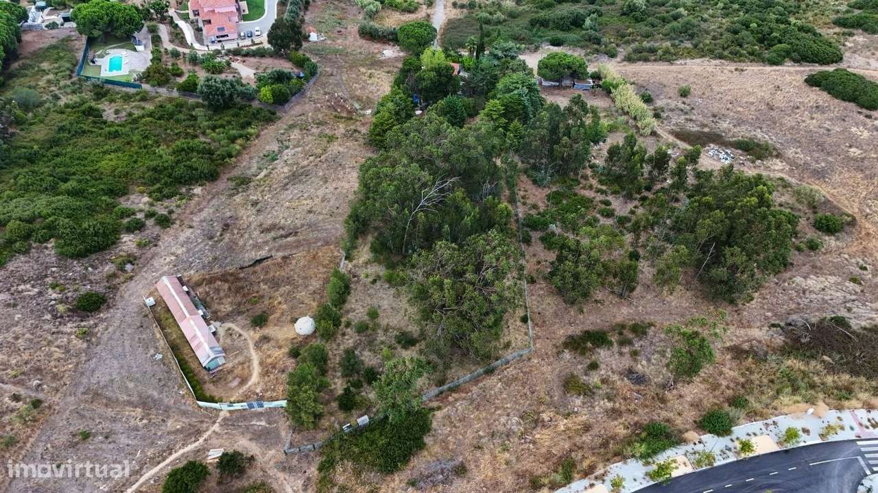 Moradia Isolada com 5000m2 de terreno rodeada de Natureza-43