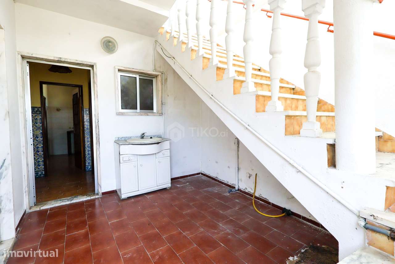 MORADIA T3 COM POTENCIAL PARA 2 HABITAÇÕES | CENTRO DE ALCANENA-2