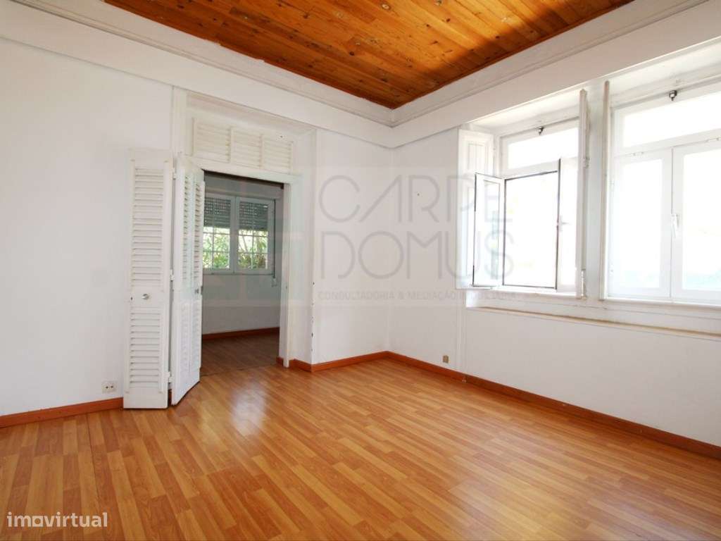 Moradia T6, lote 915m2, próxima da praia, na Parede, Cascais-41