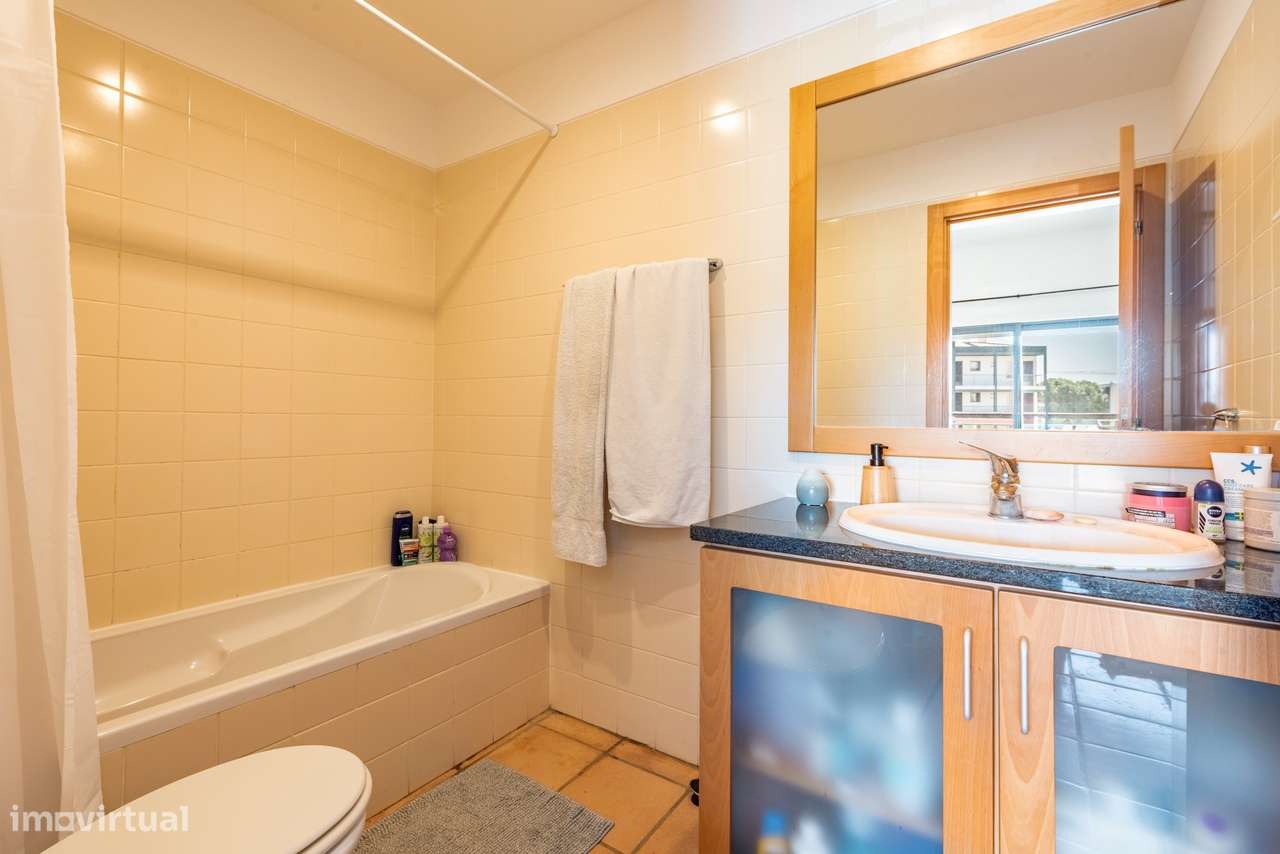 Apartamento de 2 quartos em Marina Park com grande terraço, piscina e-12