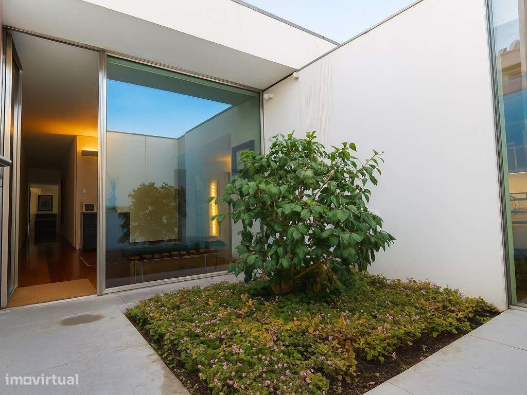 Moradia T4 com Jardim e Piscina Privada para Venda no Paço do Lumia...-11