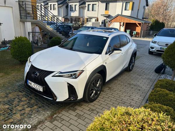 Lexus UX 250h (E-FOUR) F SPORT - 5