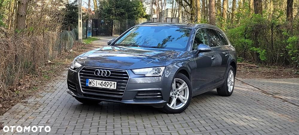 Audi A4 2.0 TDI Design S tronic - 1