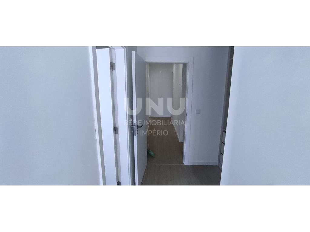 MORADIA PREMIUM TRIPLEX 5 ASSOALHADAS em Fernão Ferro 3 WC-17
