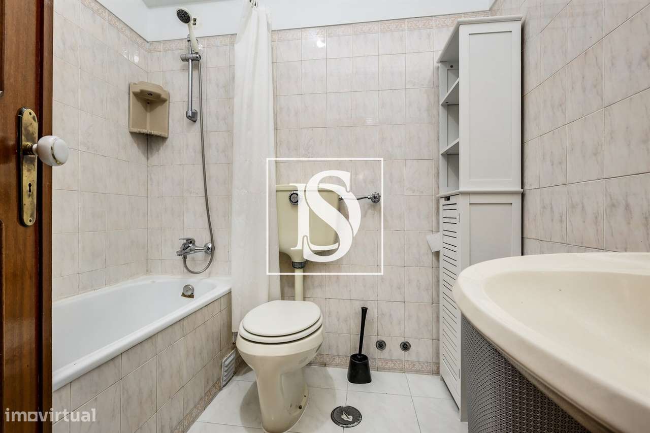Apartamento T2  com orientação sul, arrecadação e excelente Localizaçã-14