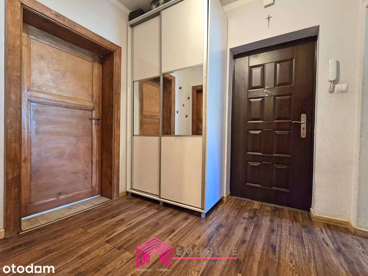 3-pokojowe mieszkanie w kamienicy na parterze-11