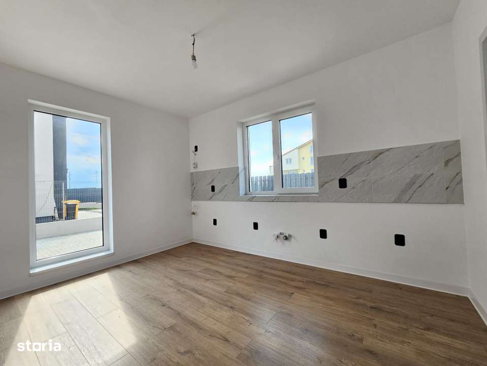 Casa individuala cu patru camere, teren 300mp, Primaverii, Sanpetru-7