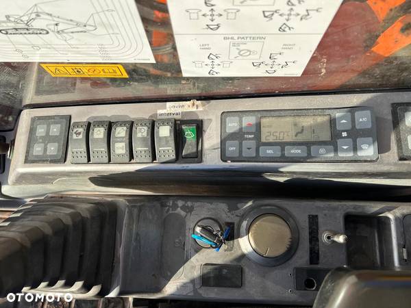 Doosan DX 225 LC - 35