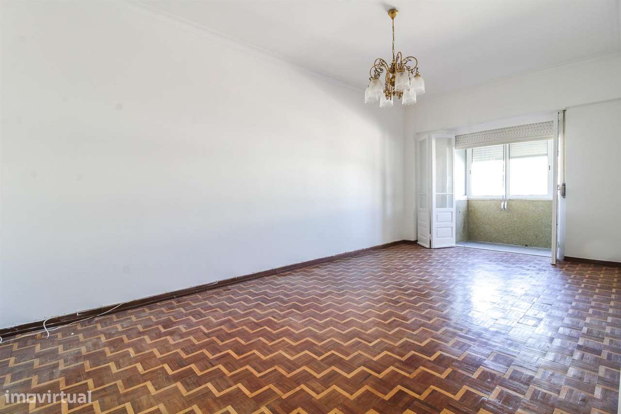 LARANJEIRO (ZONA METRO) - Apartamento T3 remodelado! - Grande imagem: 2/21